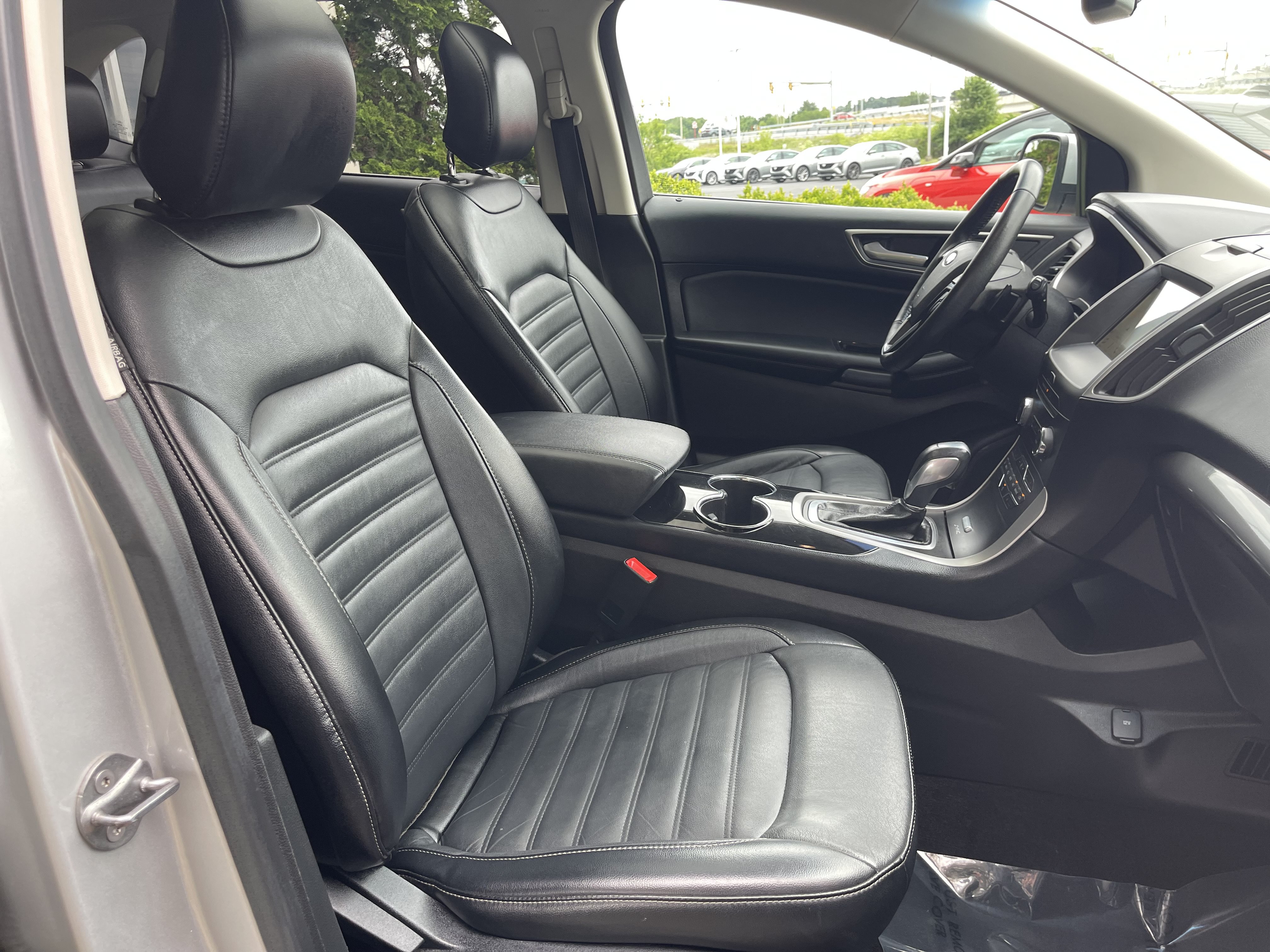 Used 2017 Ford Edge SEL w/ Equipment Group 201A AWD/4WD image 18