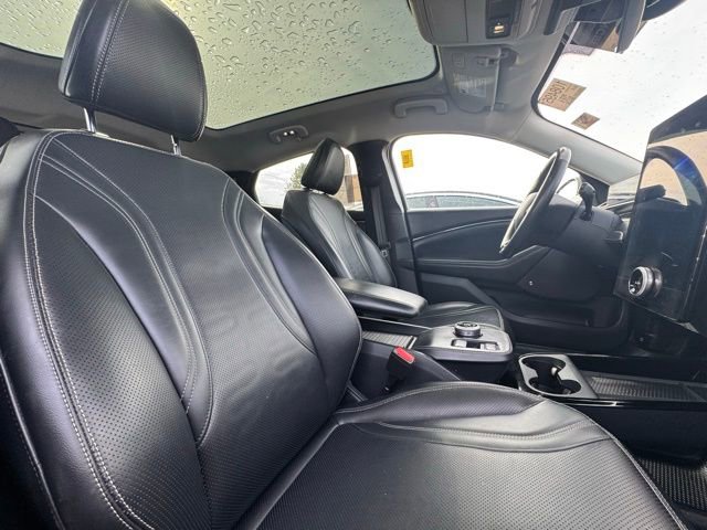 Used 2021 Ford Mustang Mach-E Premium image 9
