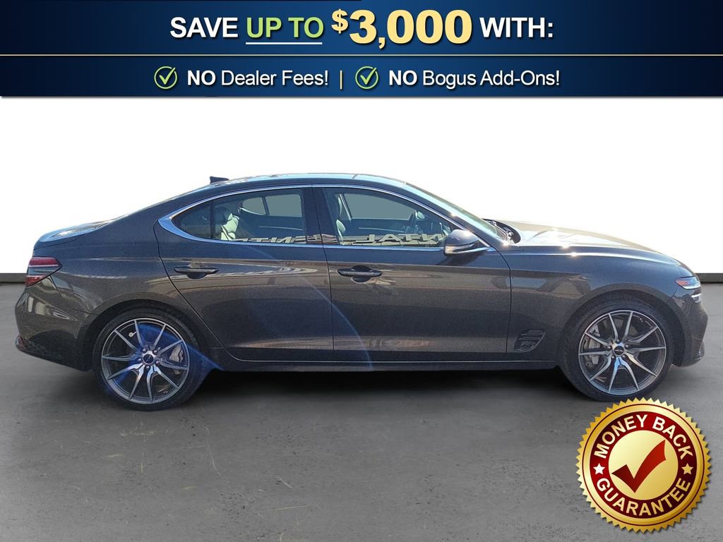 Used 2025 Genesis G70 2.5T image 8