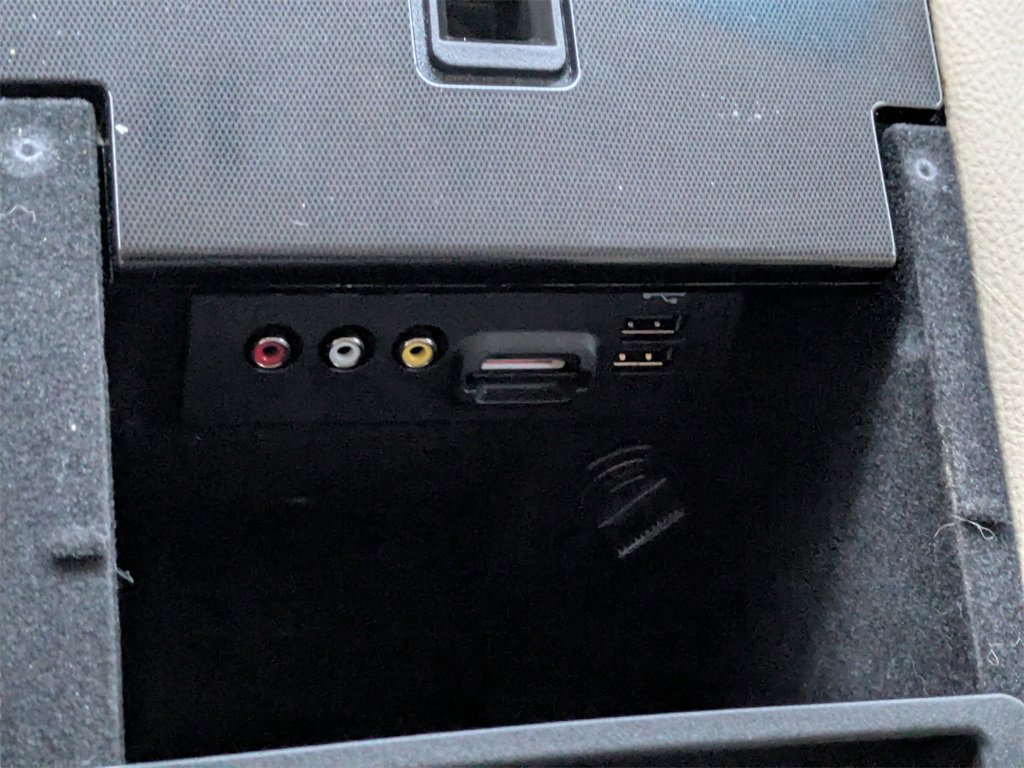 Used 2014 Ford Taurus Limited w/ Equipment Group 301A image 23