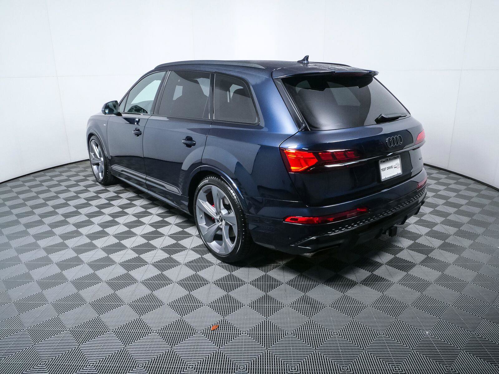 New 2026 Audi Q7 3.0T Prestige AWD/4WD image 29