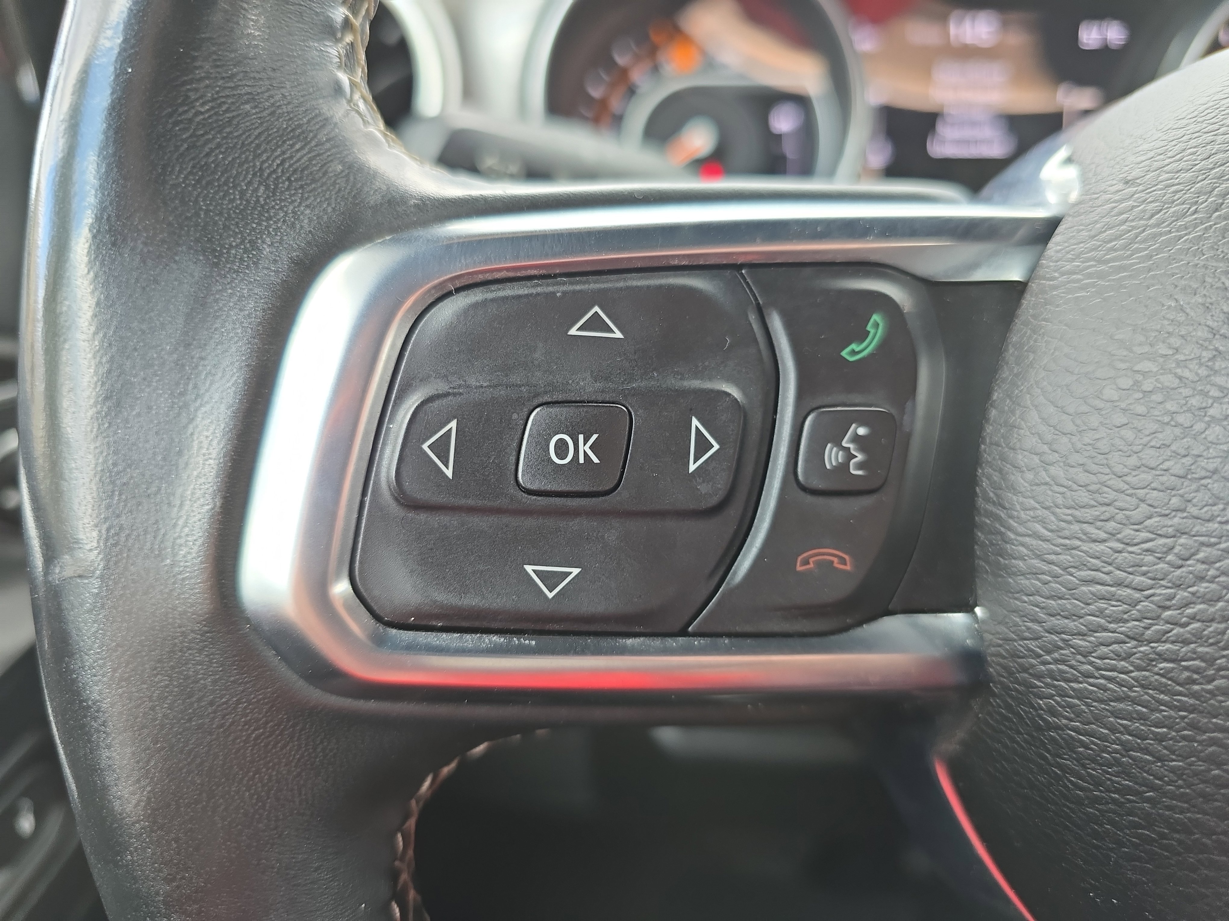 Used 2018 Jeep Wrangler Unlimited Sahara image 16