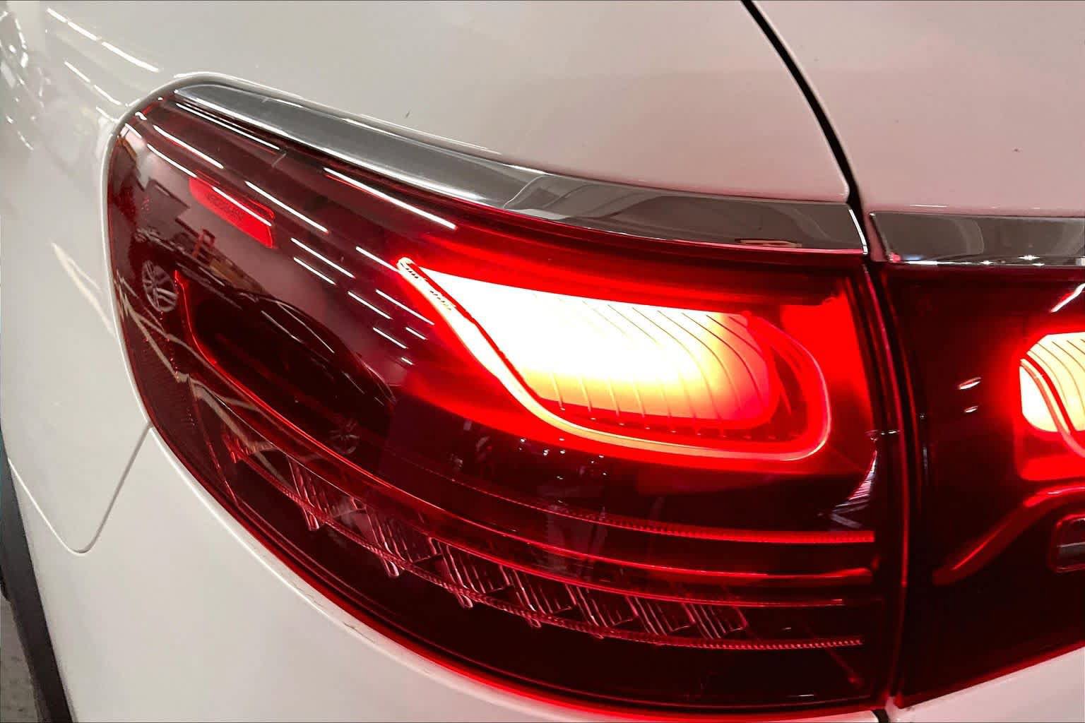 Used 2024 Mercedes-Benz GLS 450 4MATIC image 28