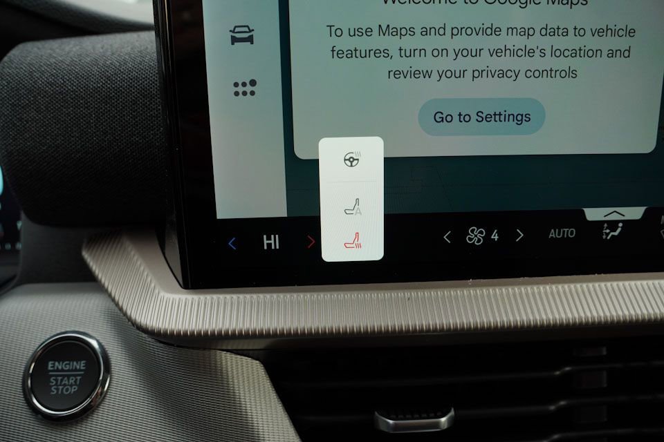 New 2026 Ford Explorer Active w/ Active Comfort Package image 15