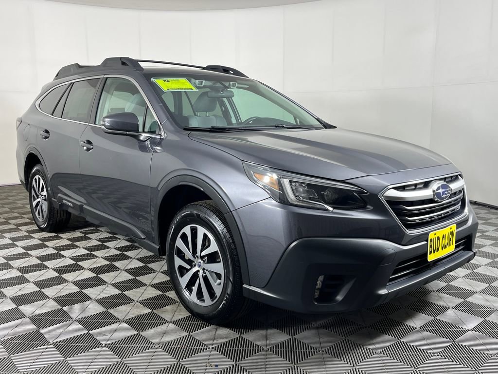 Used 2022 Subaru Outback Premium image 3