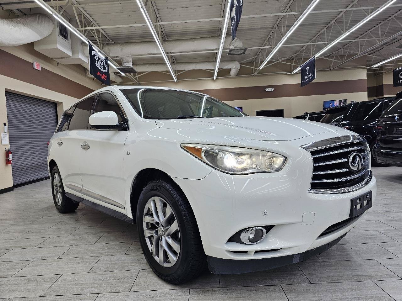 Used 2014 INFINITI QX60 FWD w/ Premium Plus Package image 4