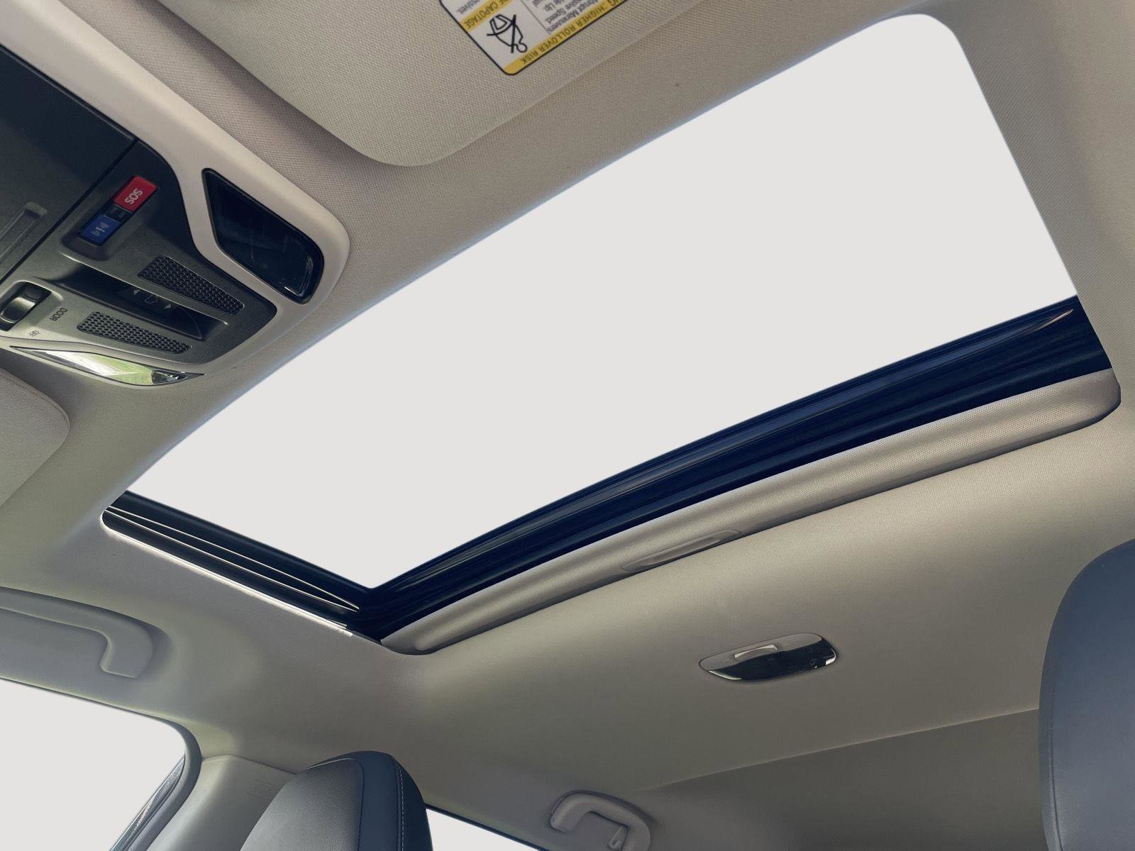 Certified 2022 Subaru Outback Limited w/ Popular Package #2 image 11