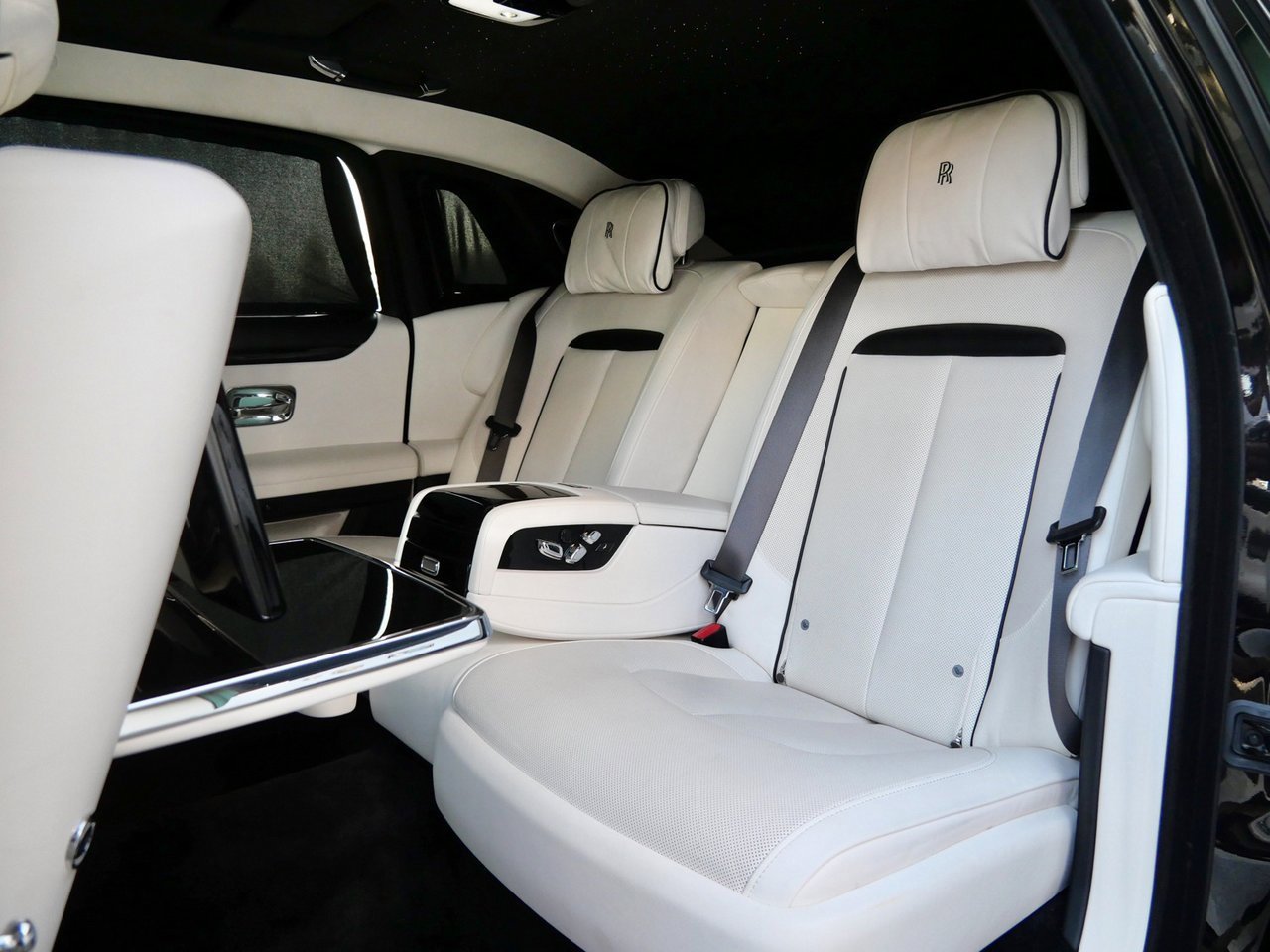 Used 2021 Rolls-Royce Ghost Extended Wheelbase image 8