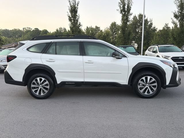 Certified 2025 Subaru Outback AWD/4WD image 3
