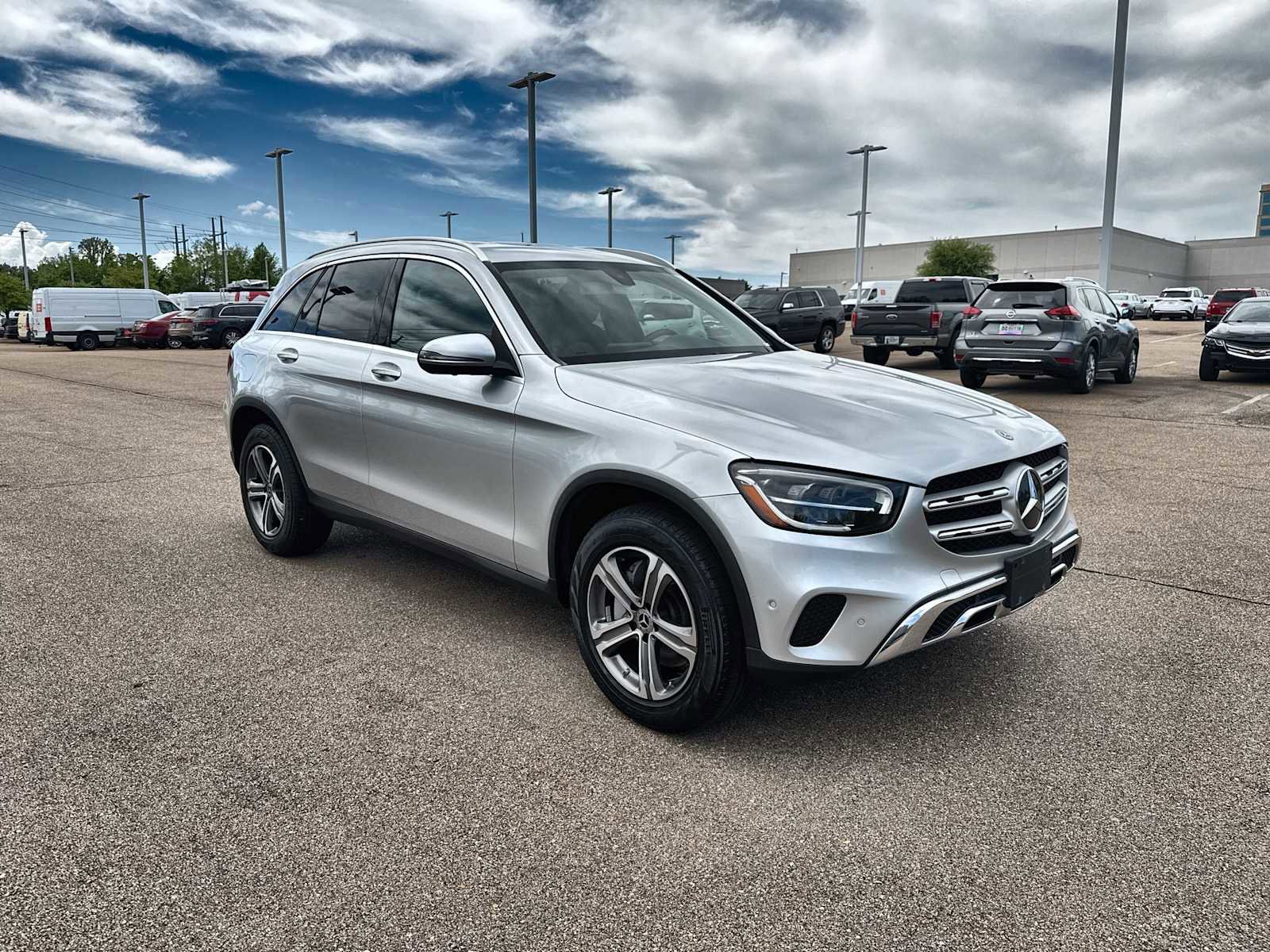 Used 2020 Mercedes-Benz GLC 300 4MATIC image 11