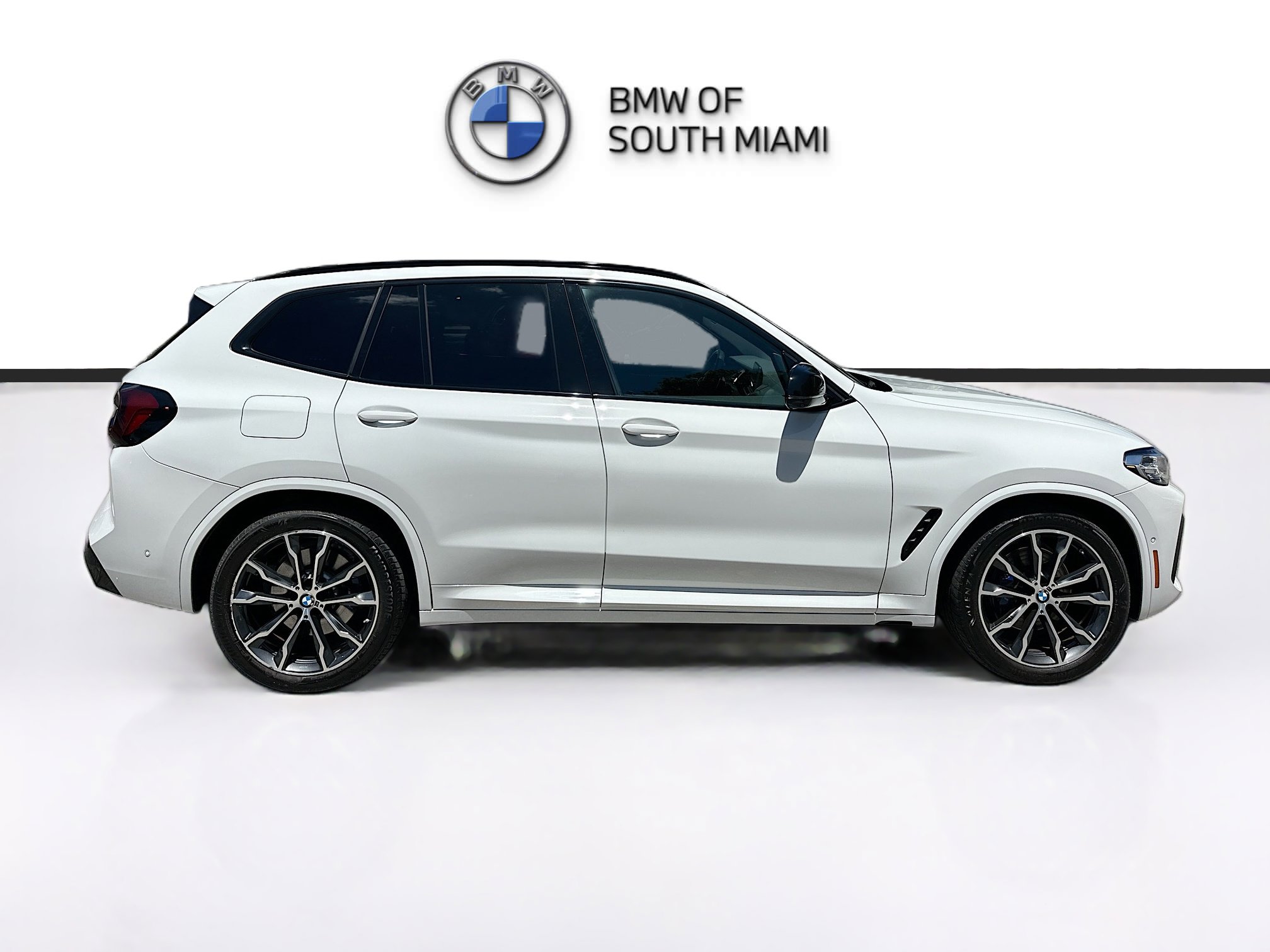 Certified 2023 BMW X3 M40i w/ Premium Package image 8