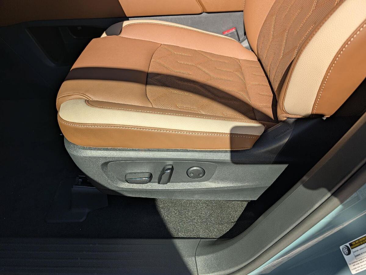 New 2026 Nissan Pathfinder Platinum AWD/4WD image 33