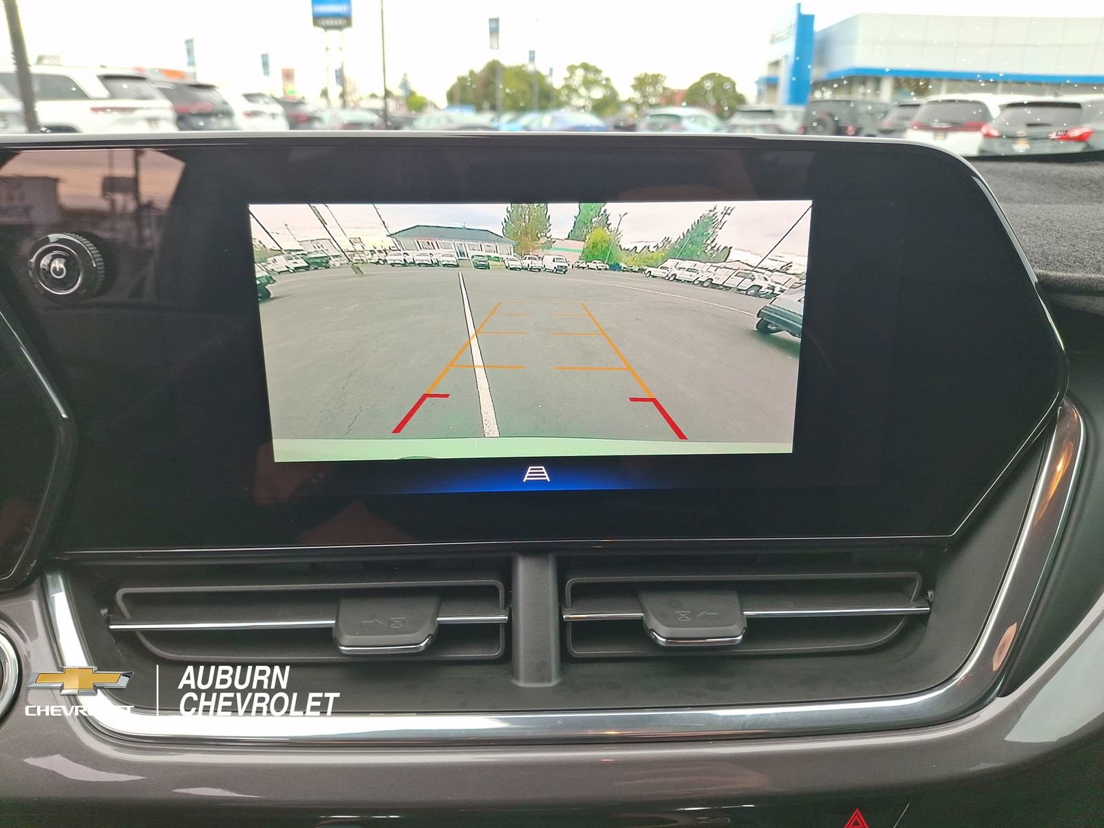 Used 2025 Chevrolet Trax ACTIV w/ Driver Confidence Package FWD image 14