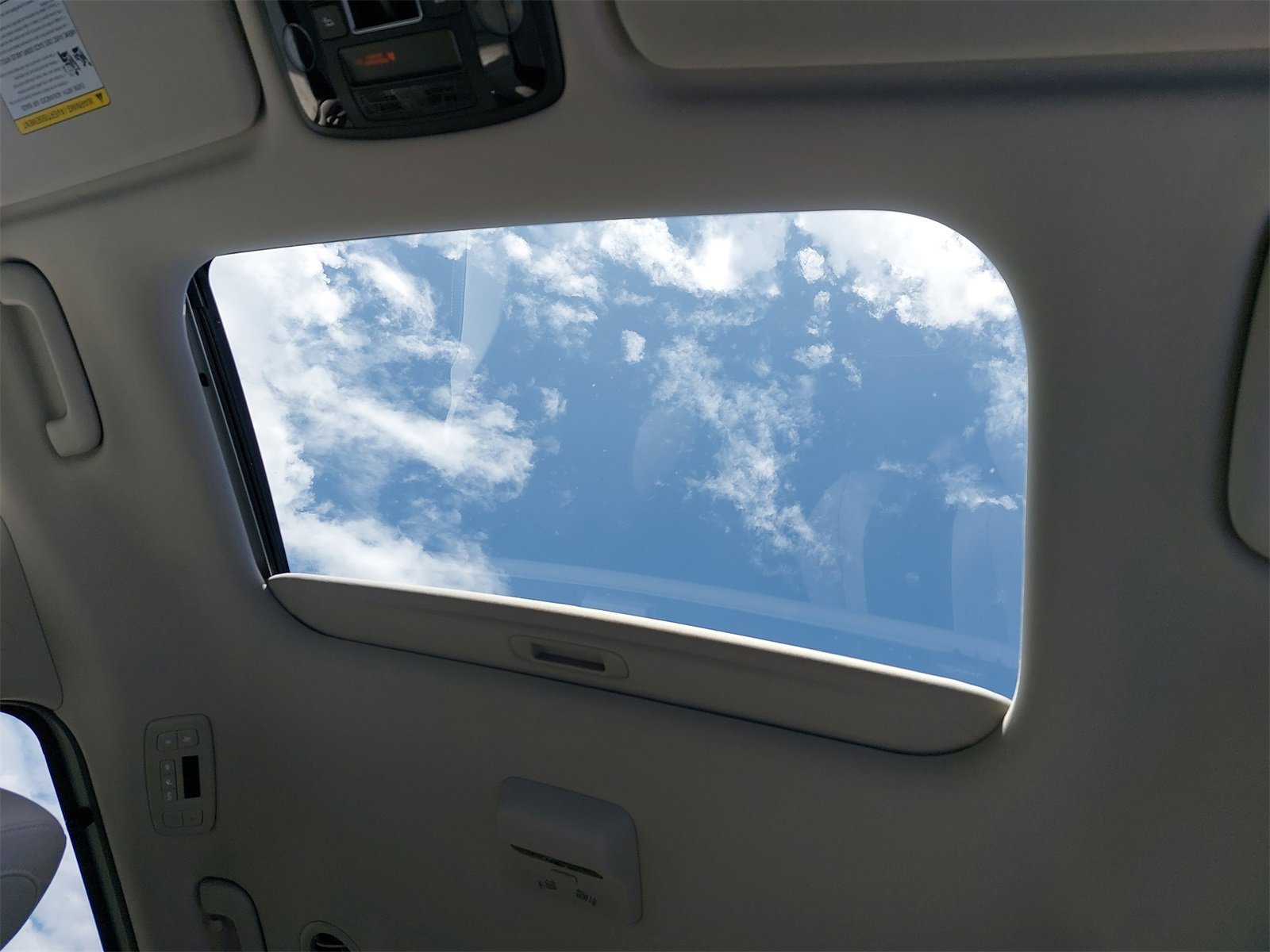 Certified 2025 Kia Carnival SX Prestige image 38