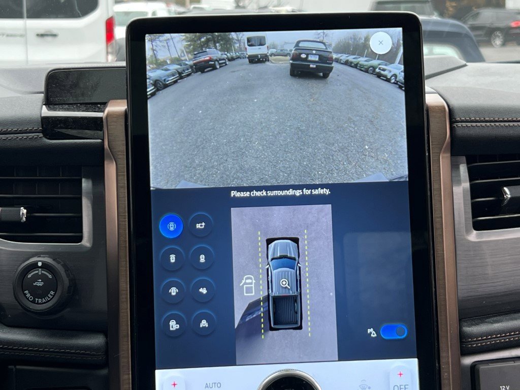 Used 2024 Ford F150 Lightning Lariat image 22