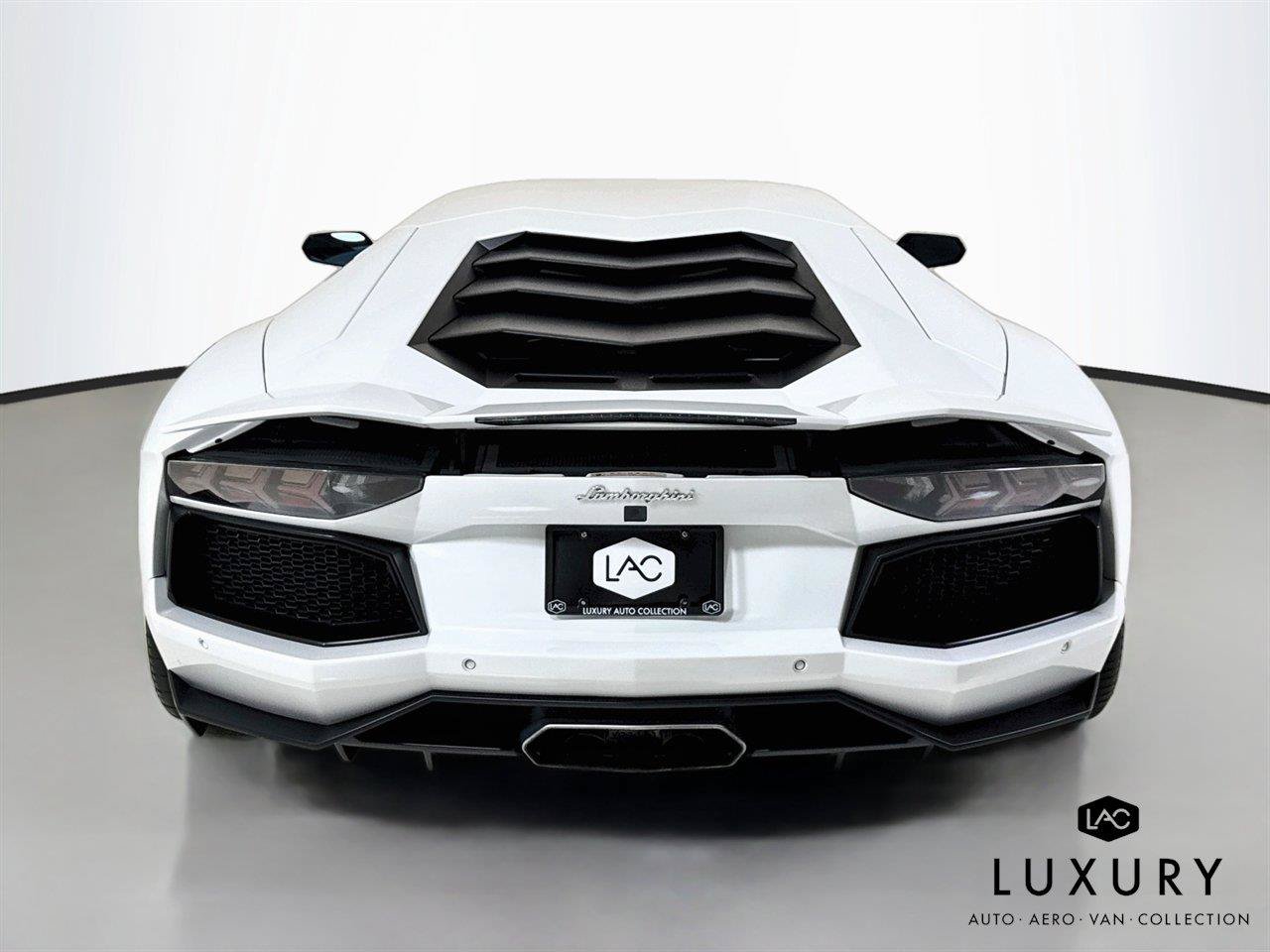 Used 2017 Lamborghini Aventador LP 700-4 AWD/4WD image 7