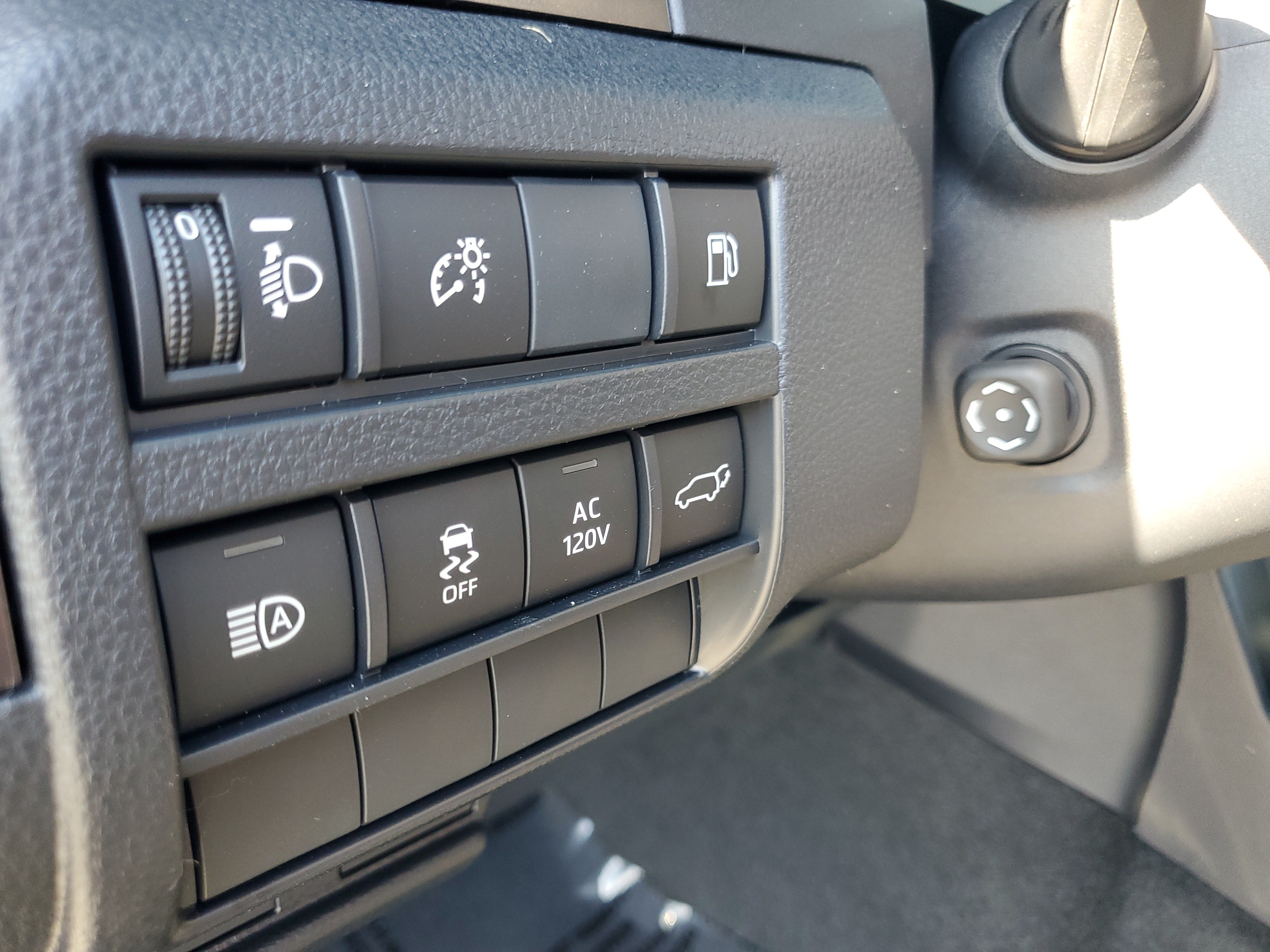 New 2026 Toyota 4Runner TRD Off-Road Premium AWD/4WD image 23