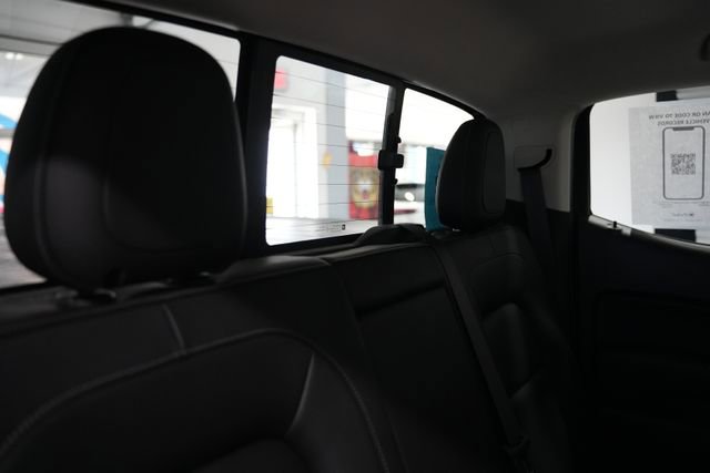 Used 2018 GMC Canyon SLT w/ Driver Alert Package image 17