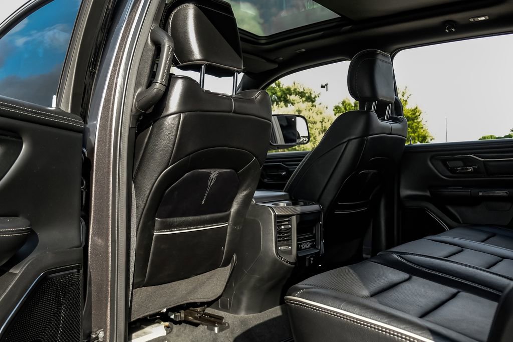 Used 2022 RAM 1500 Limited AWD/4WD image 39