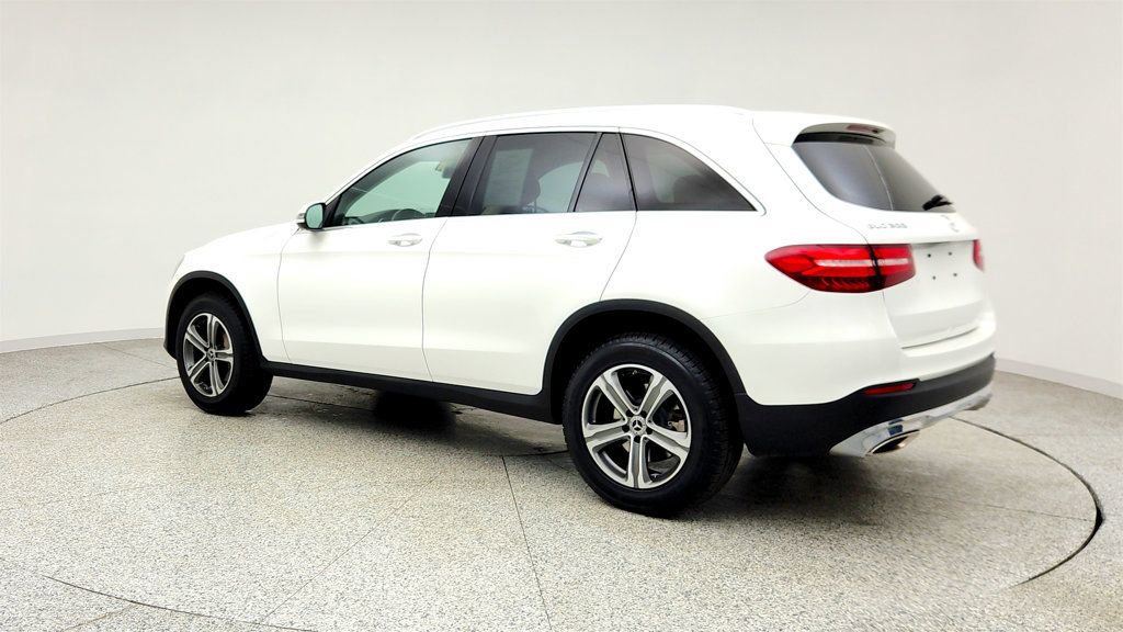 Used 2019 Mercedes-Benz GLC 300 4MATIC image 7