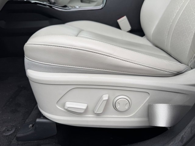 Certified 2022 Kia Sorento SX image 23