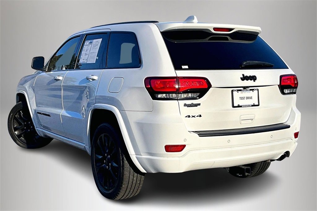 Used 2021 Jeep Grand Cherokee Laredo X image 5