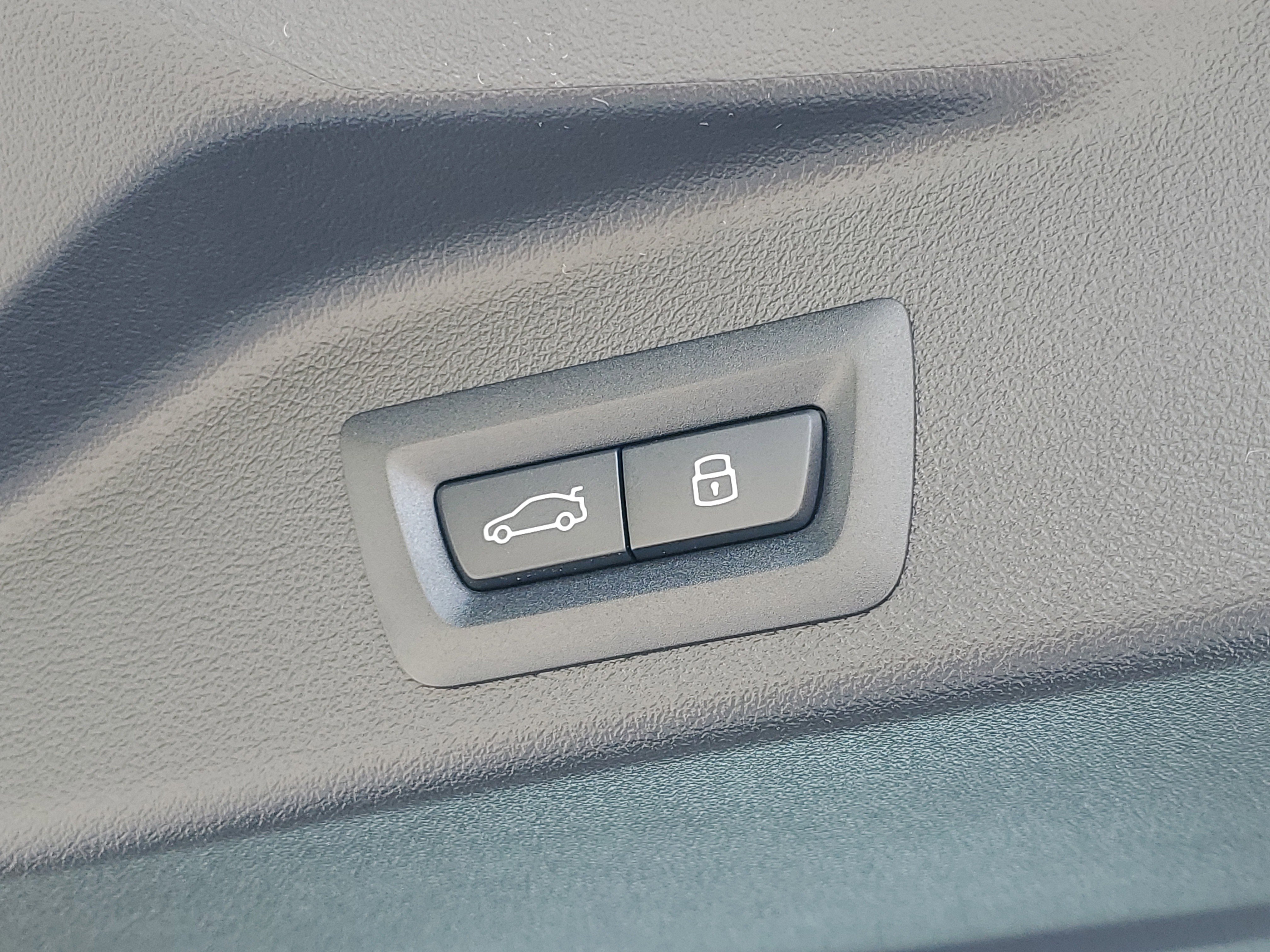 New 2026 BMW X5 xDrive40i w/ M Sport Package AWD/4WD image 27