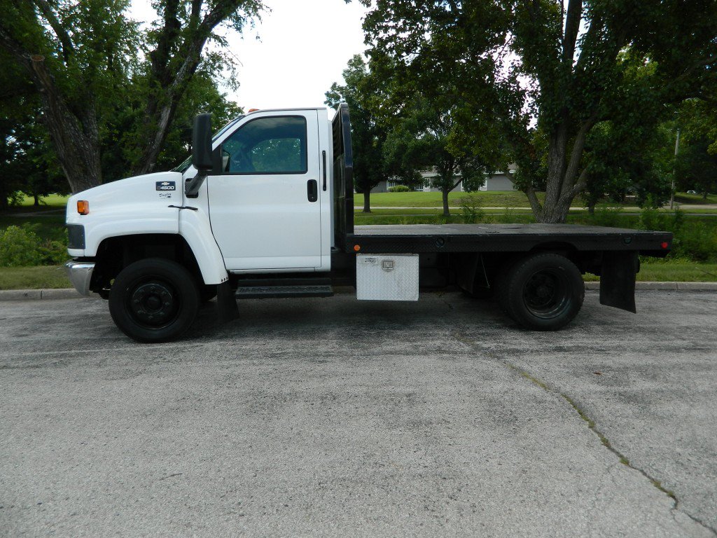 Used 2003 Chevrolet Kodiak C4500 2WD Regular Cab image 4