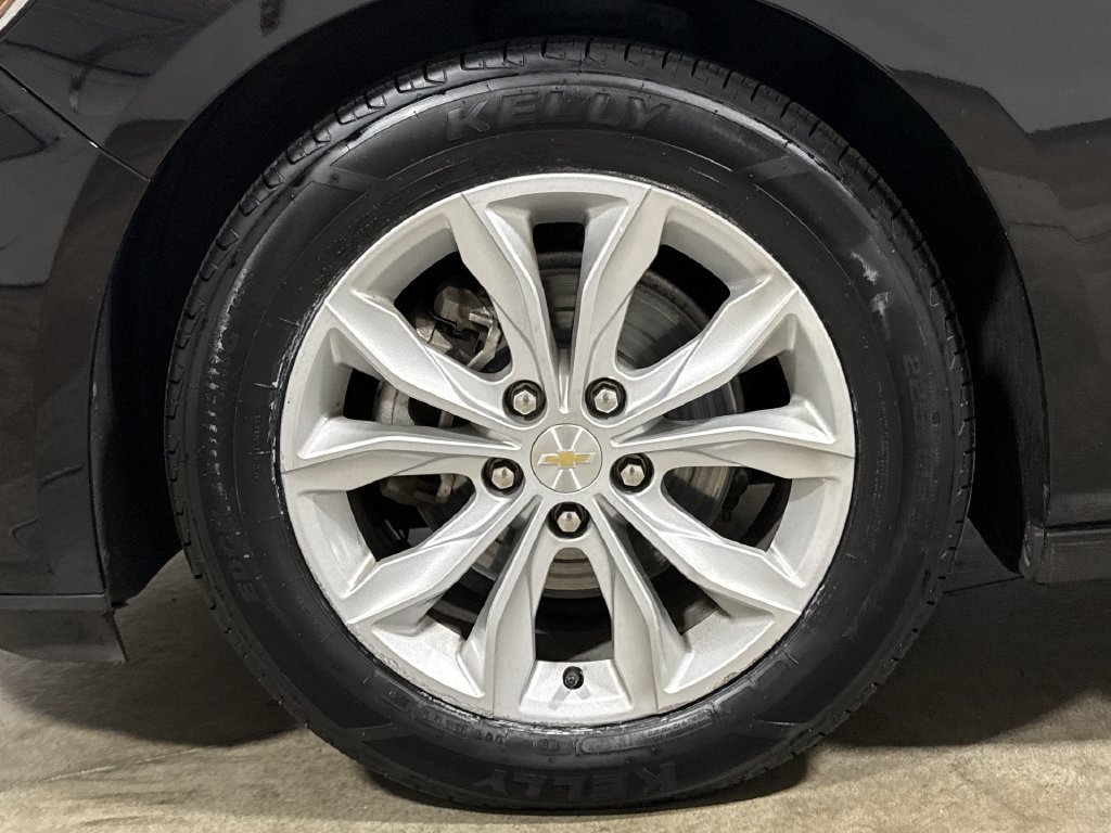 Used 2023 Chevrolet Malibu LT FWD image 26