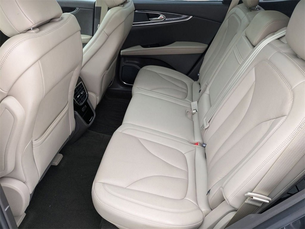 Used 2022 Lincoln Nautilus Reserve w/ Equipment Group 201A image 26