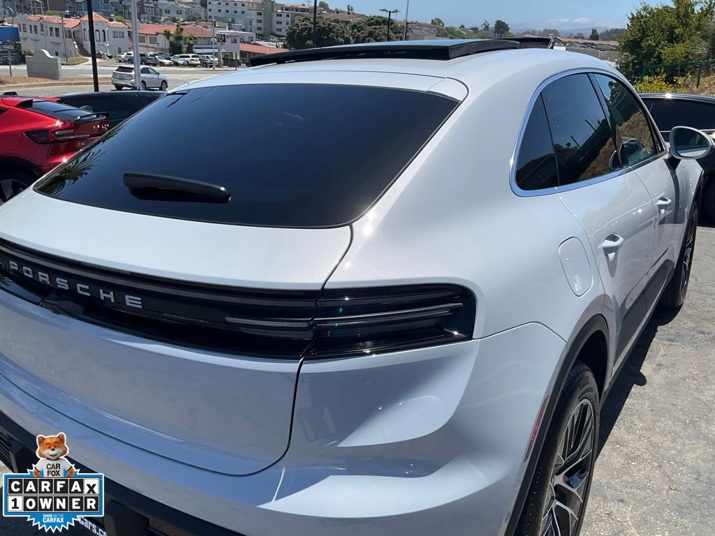 Used 2025 Porsche Macan 4S Electric AWD/4WD image 84