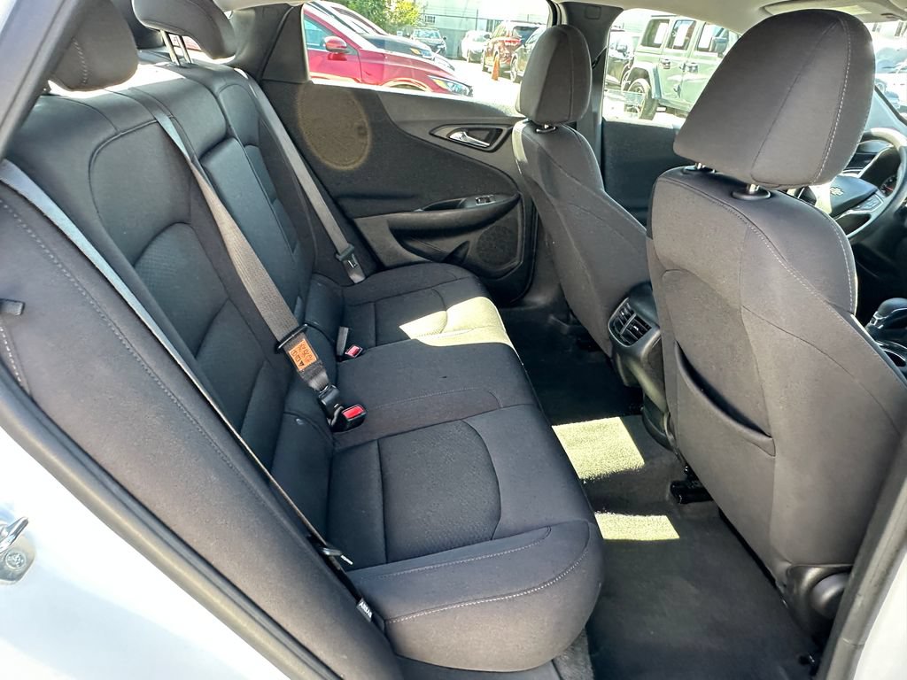 Used 2024 Chevrolet Malibu LT FWD image 18