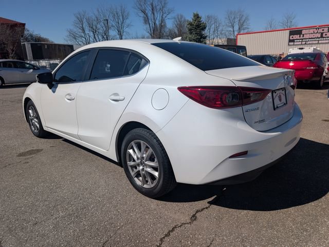 Used 2015 MAZDA MAZDA3 i Grand Touring image 4