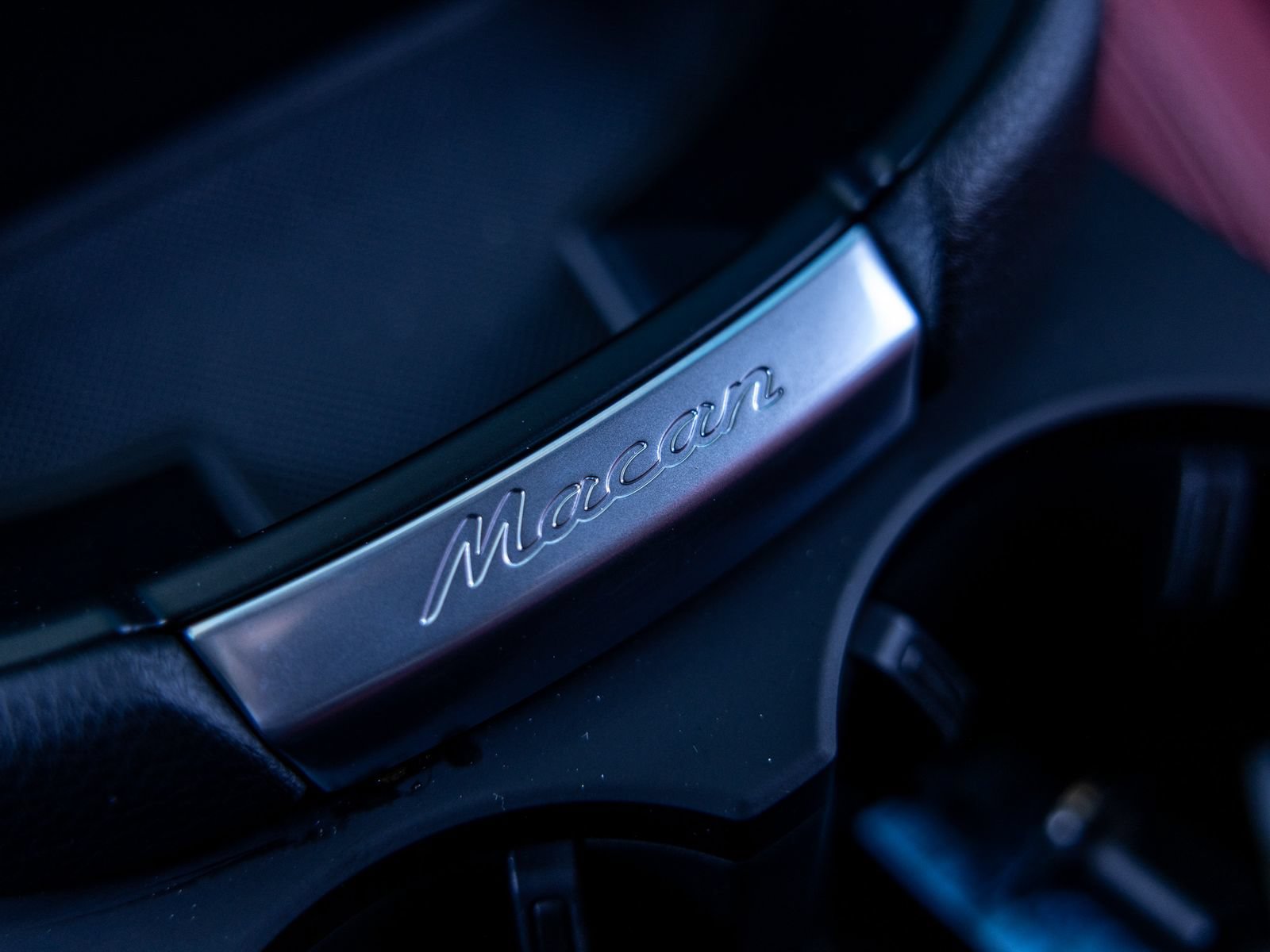 Certified 2025 Porsche Macan S AWD/4WD image 59