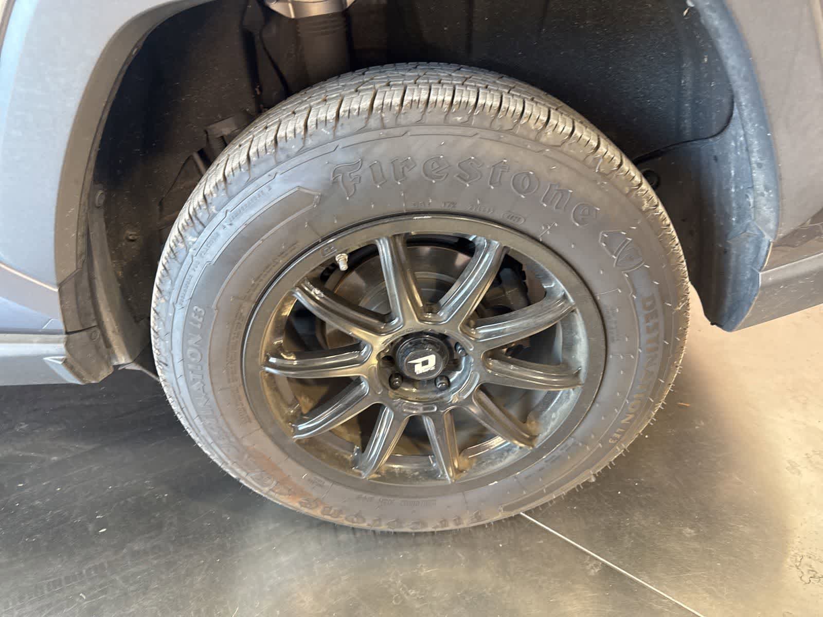 Used 2021 Toyota RAV4 LE AWD/4WD image 8