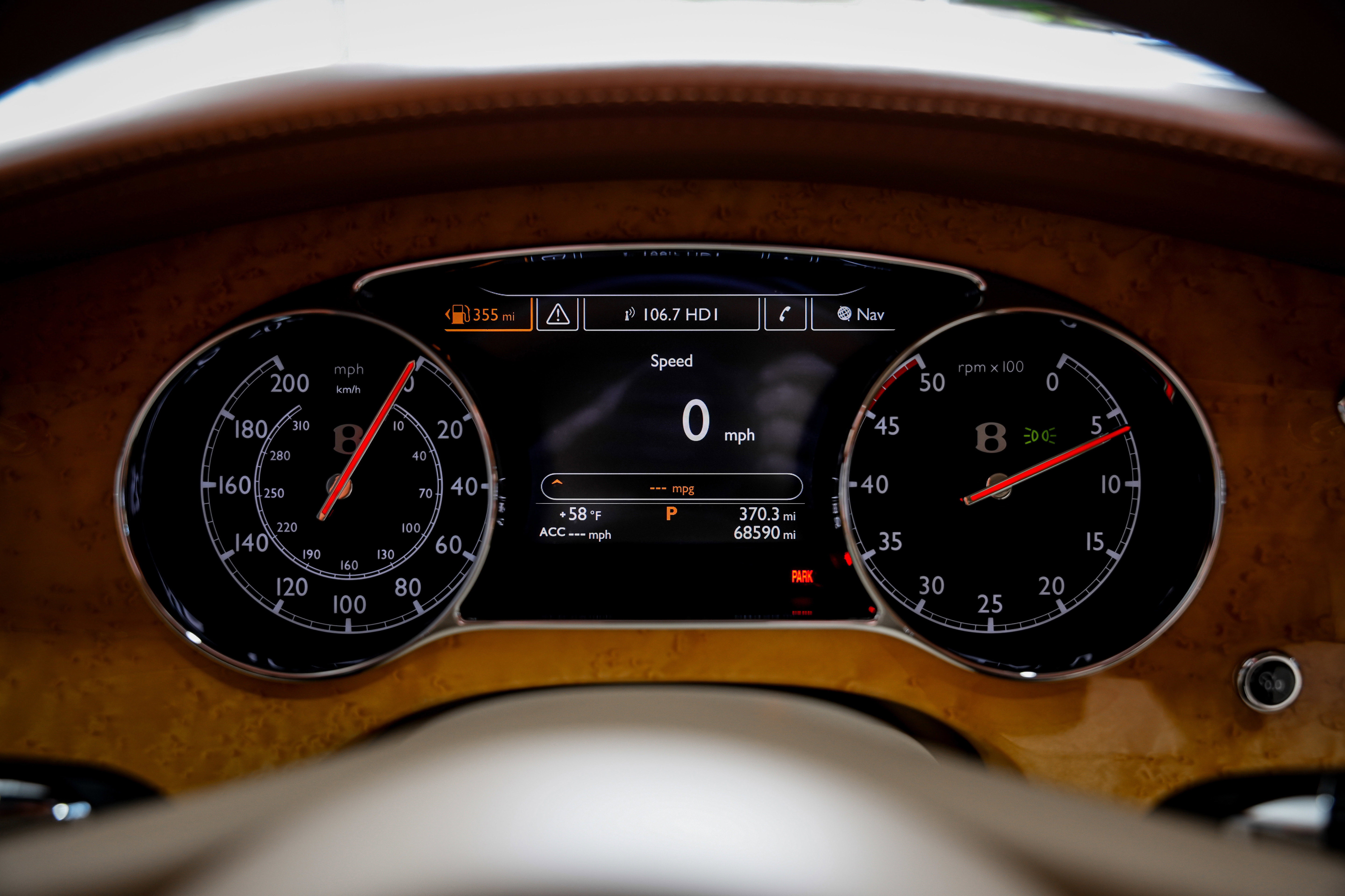 Used 2012 Bentley Mulsanne image 11