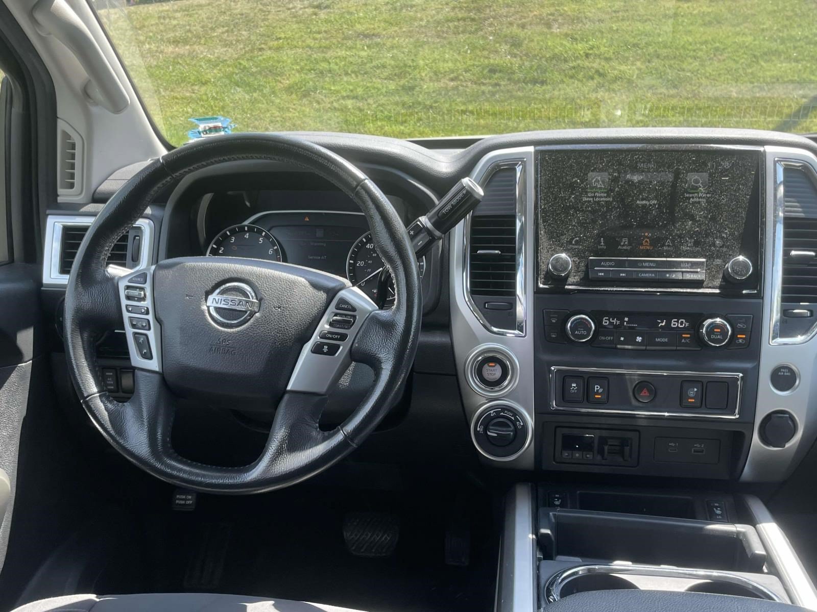 Used 2020 Nissan Titan SV w/ SV Convenience Package AWD/4WD image 12