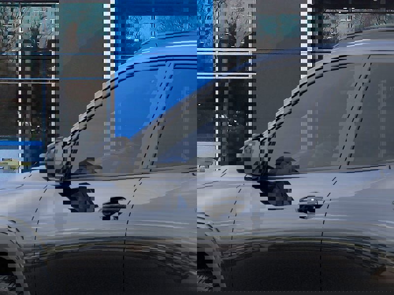 New 2026 Chevrolet Trax RS w/ Sunroof Package image 36