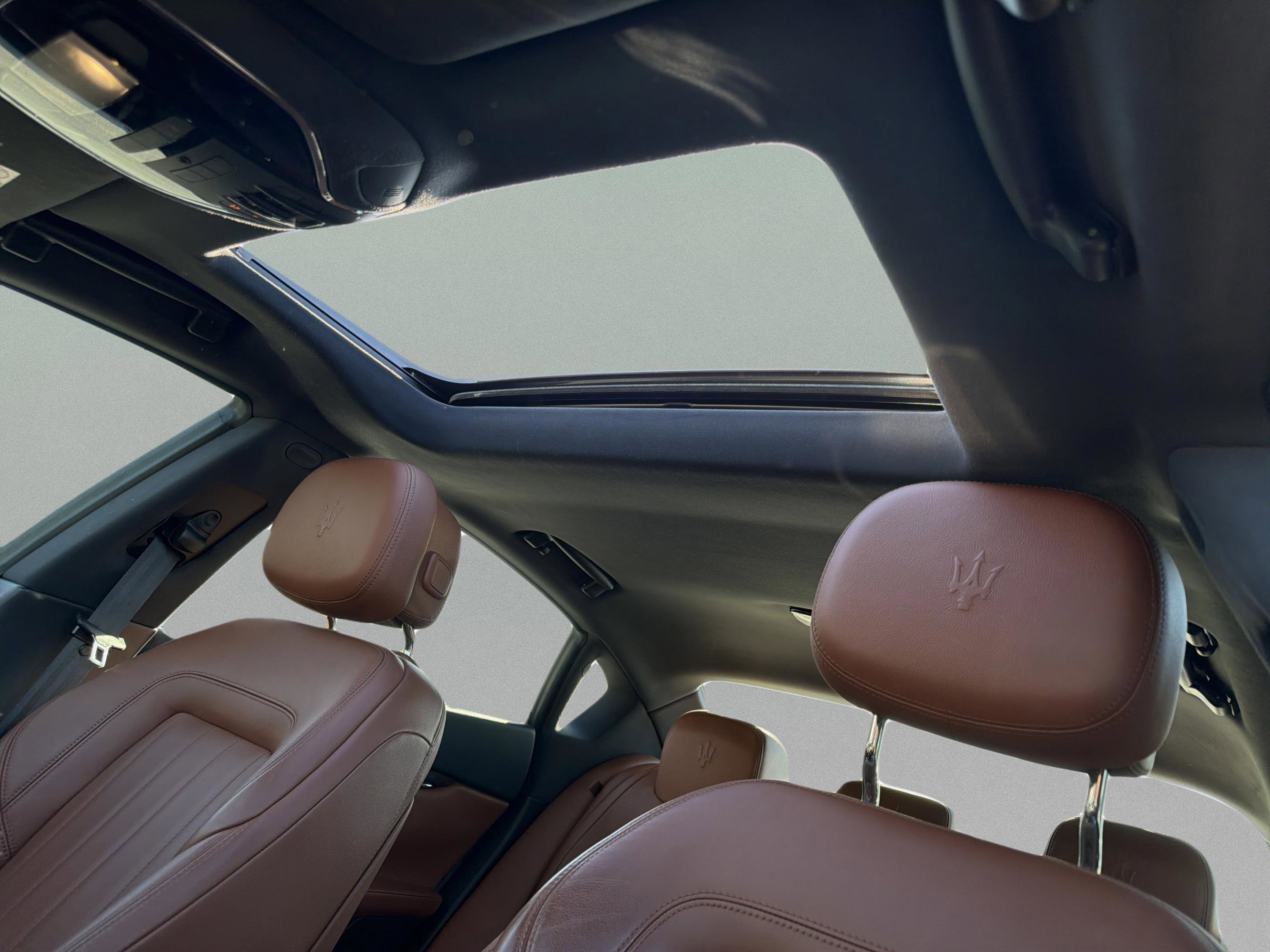 Used 2018 Maserati Quattroporte S image 18