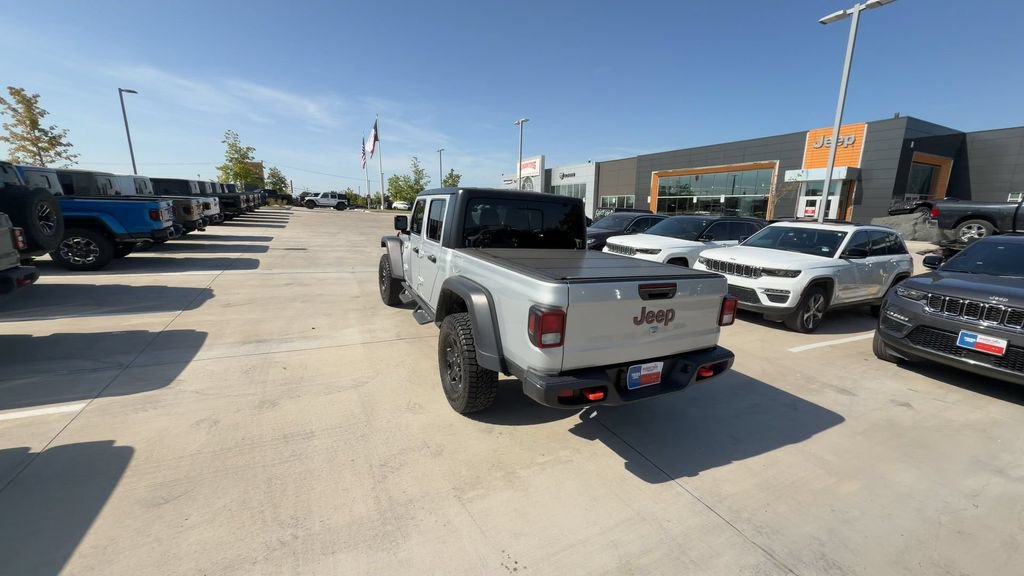 Certified 2023 Jeep Gladiator Mojave AWD/4WD image 3