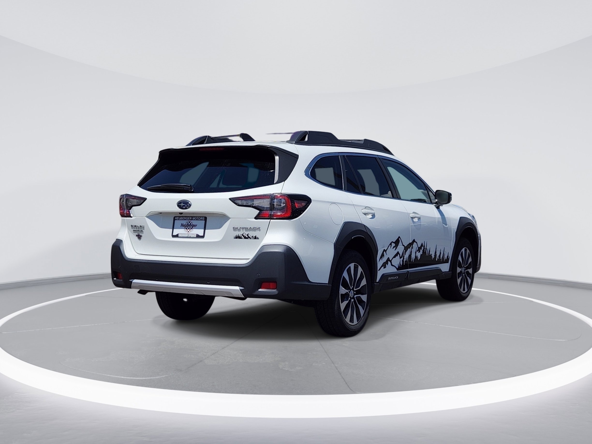 Used 2023 Subaru Outback Limited AWD/4WD image 5