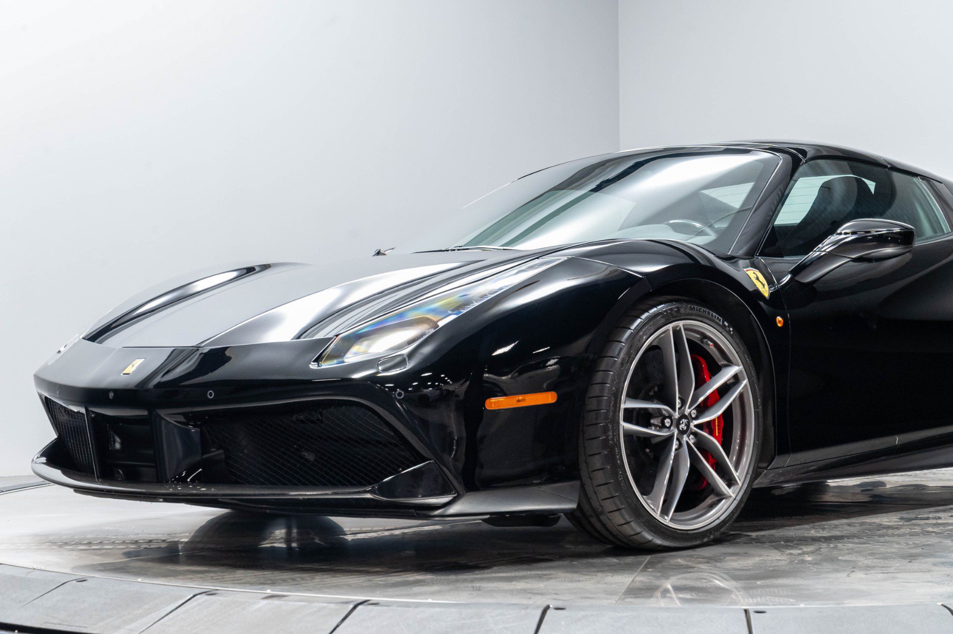 Used 2016 Ferrari 488 Spider RWD image 6
