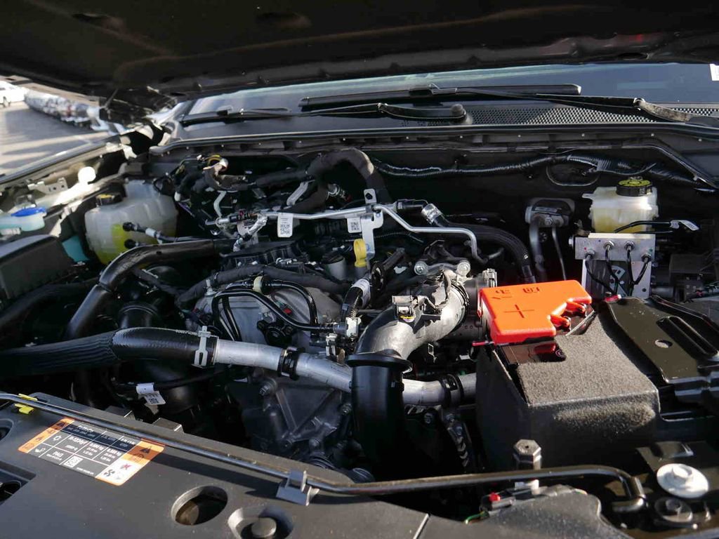 Used 2025 Ford Ranger Lariat w/ FX4 Off-Road Package image 13