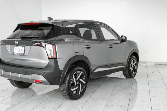 Used 2025 Nissan Kicks SV image 59
