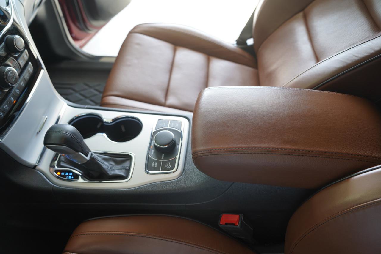 Used 2020 Jeep Grand Cherokee Summit AWD/4WD image 20