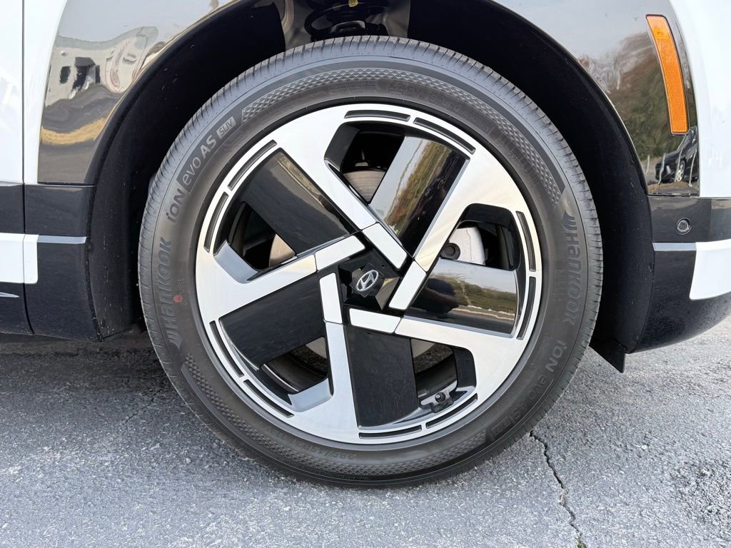 New 2026 Hyundai Ioniq 9 Limited image 32