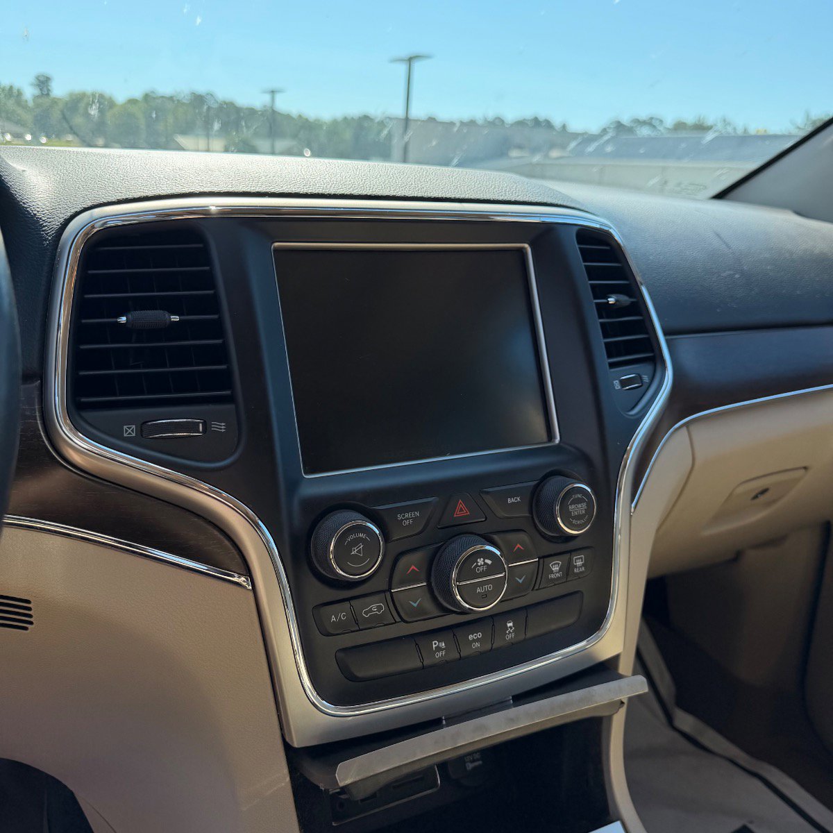 Used 2015 Jeep Grand Cherokee Limited RWD image 14