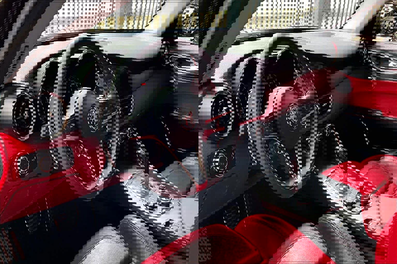 Used 2018 Alfa Romeo Giulia Ti Sport w/ Quick Order Package 22U Sport RWD image 17