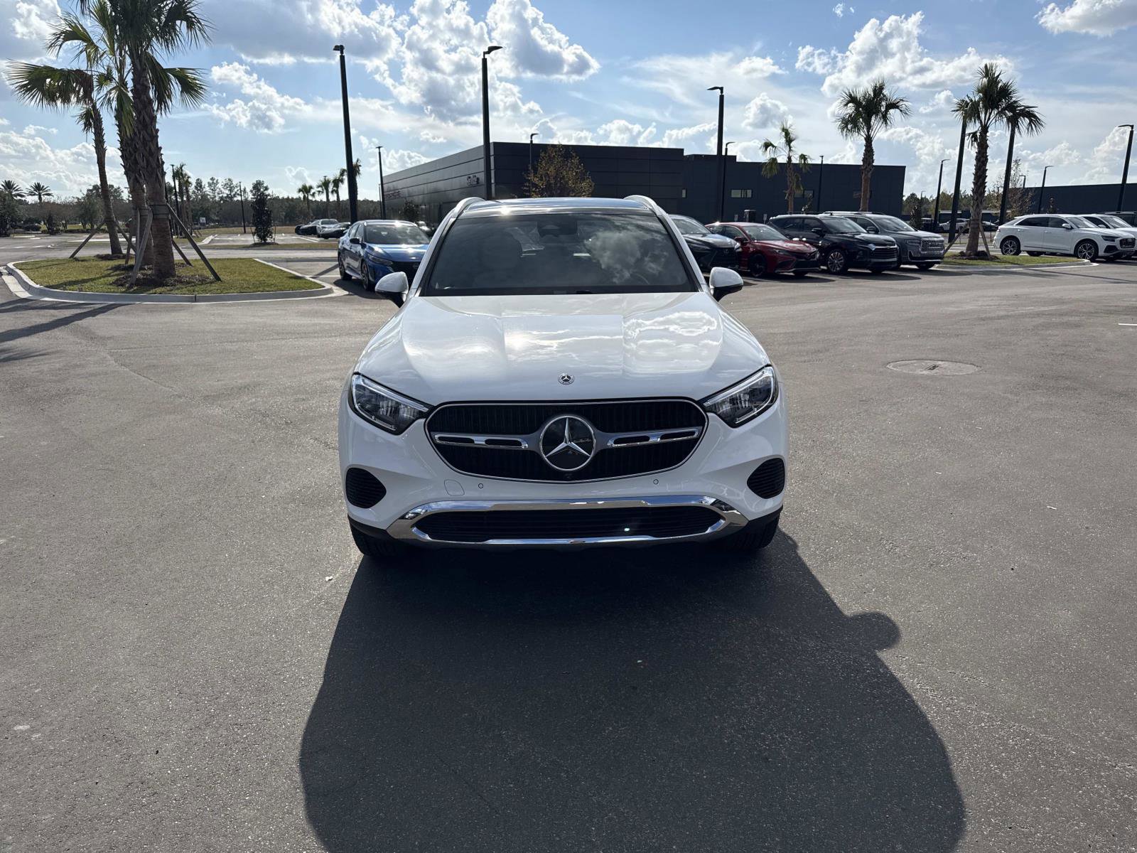 Used 2025 Mercedes-Benz GLC 300 image 8