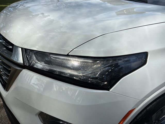 Used 2023 Chevrolet Traverse Premier image 10